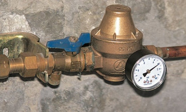 reducteur-pression-d-eau.jpg