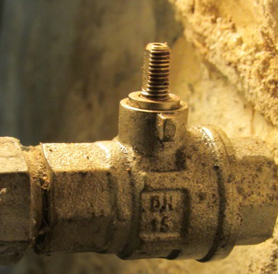 valve_gonflage_réserv1.jpg, 46.56 kb, 400 x 395