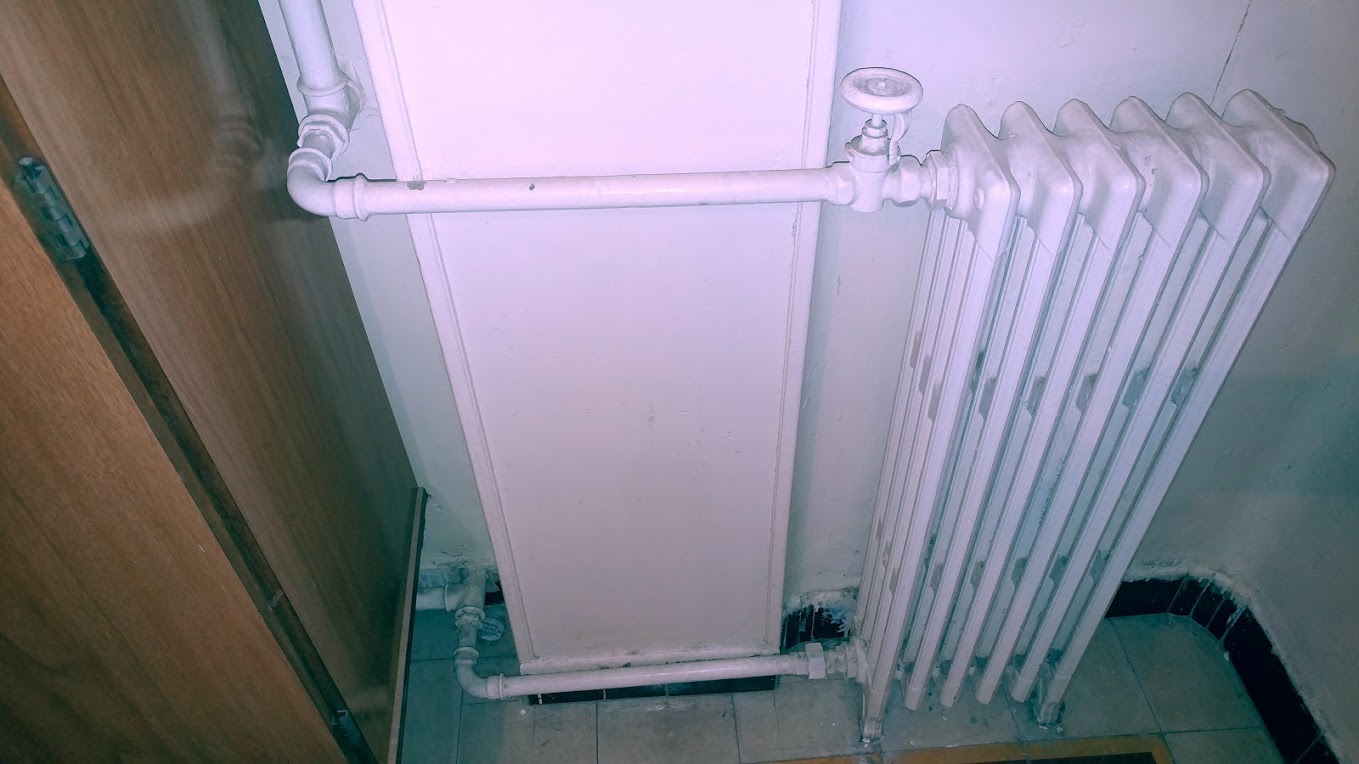 radiateur.jpg, 137.18 kb, 1359 x 764