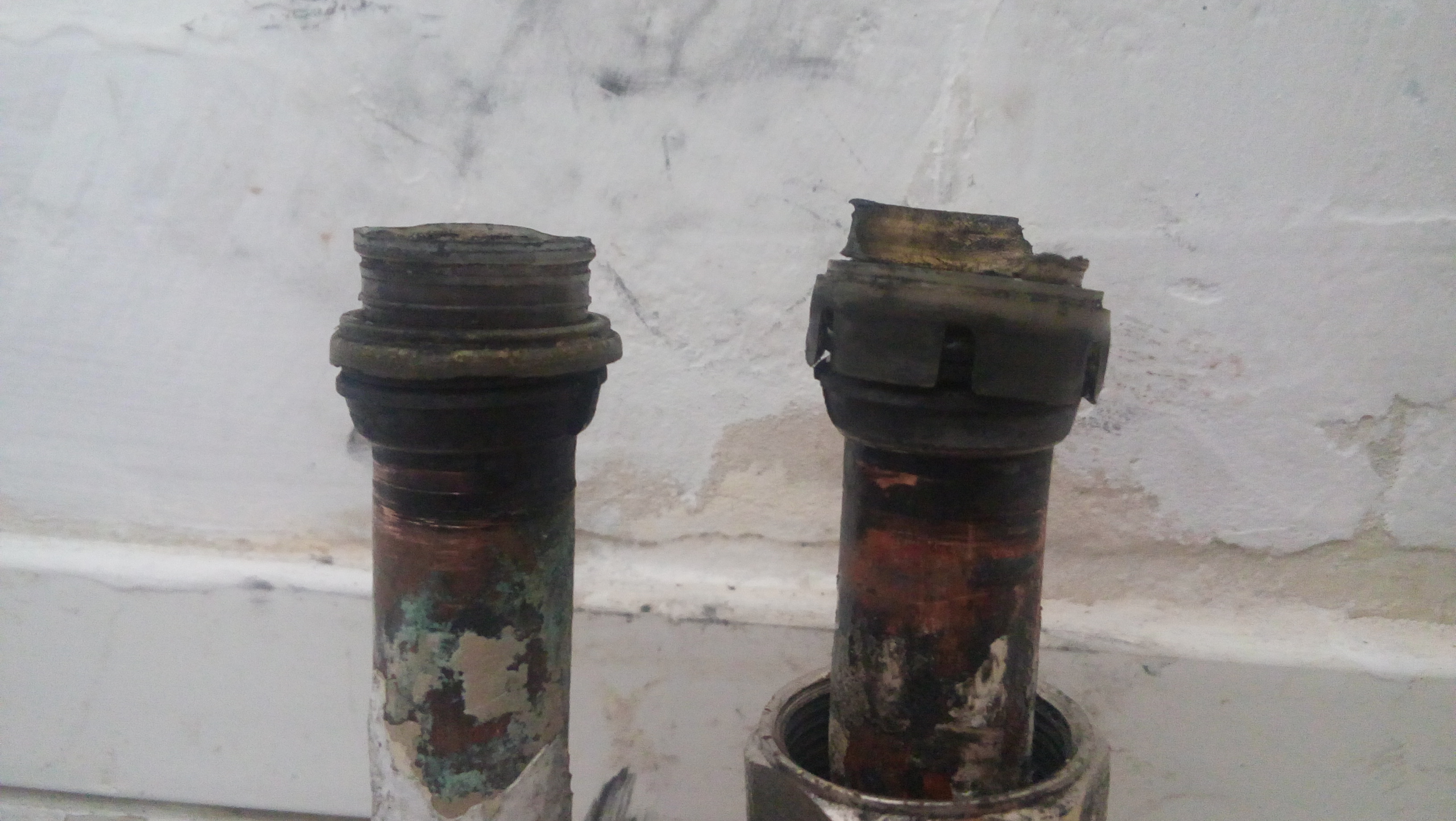 tuyau w joint.jpg, 1.5 mb, 3264 x 1840