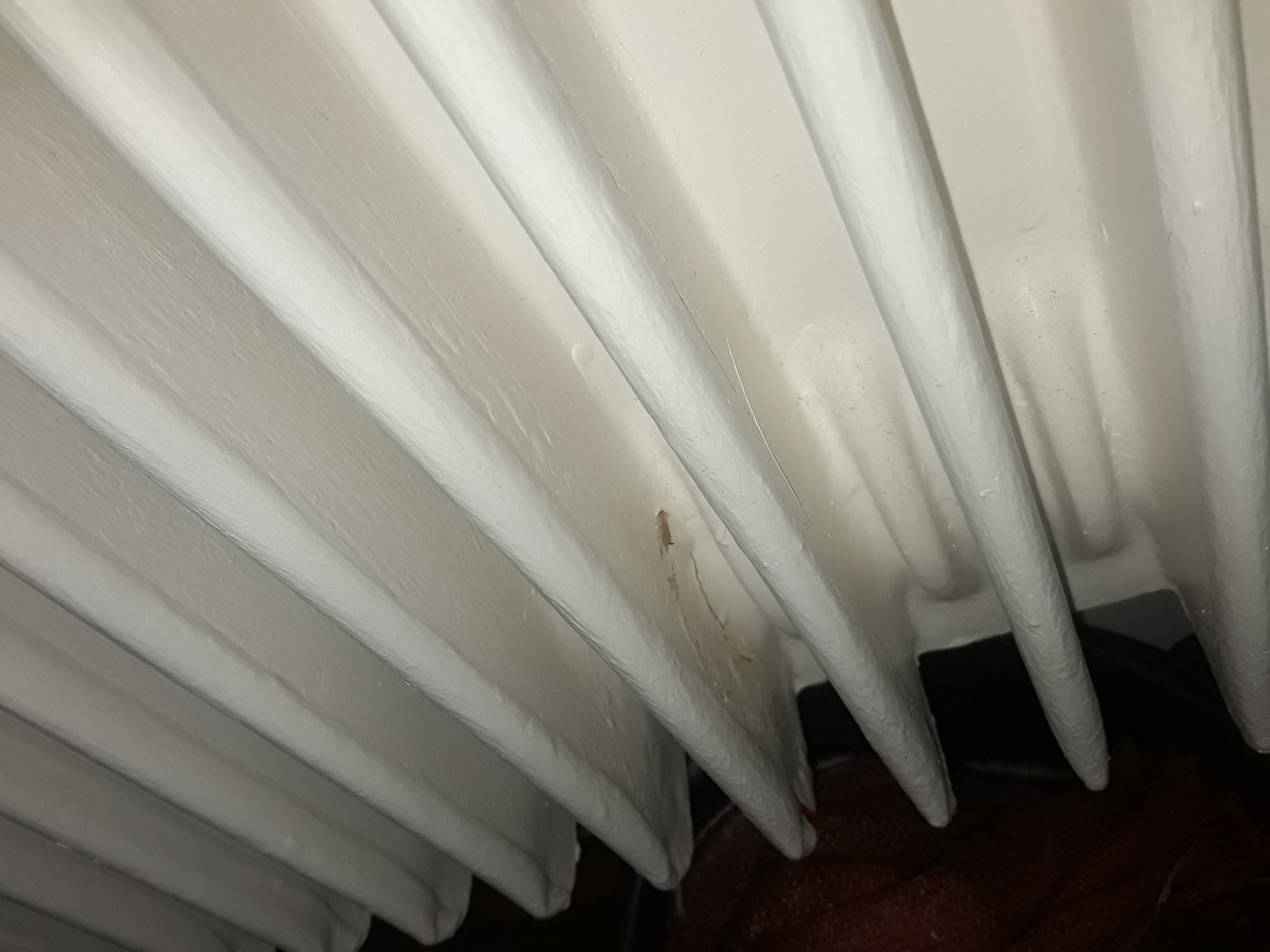 radiateur.jpg, 1.89 mb, 3264 x 2448