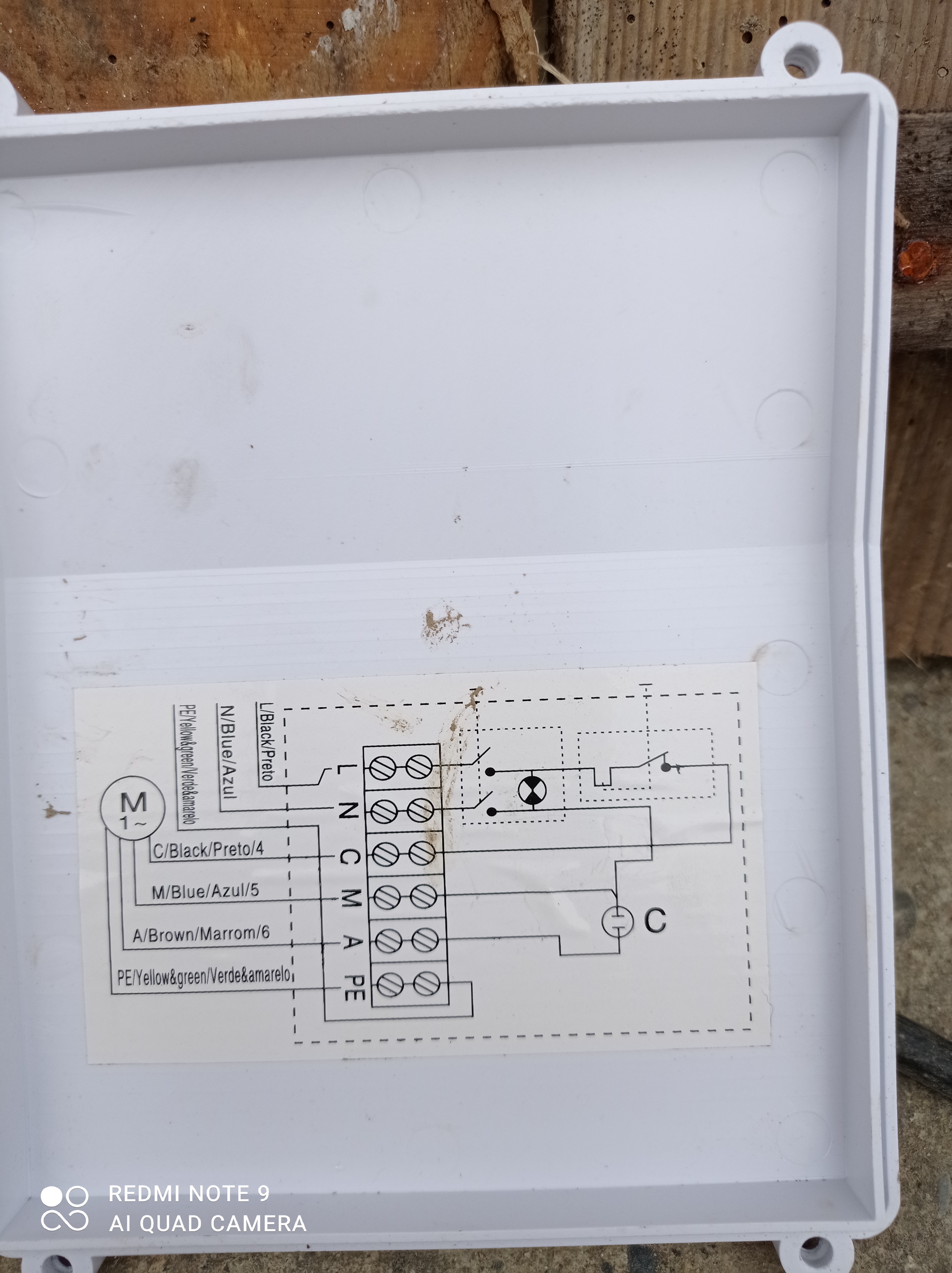 Comment installer un pressostat mécanique ?