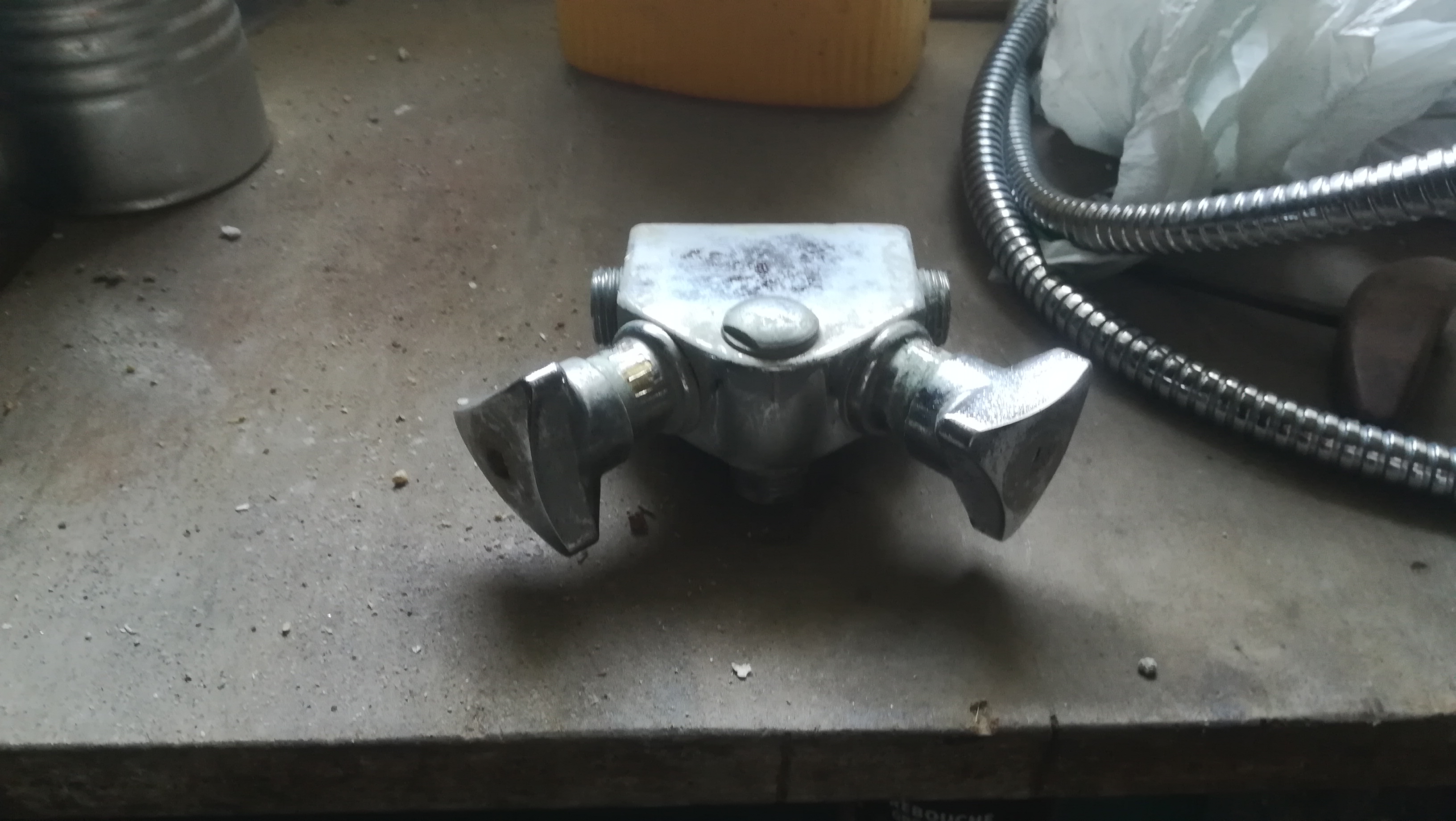 robinet-1.jpg, 1.22 mb, 3264 x 1840