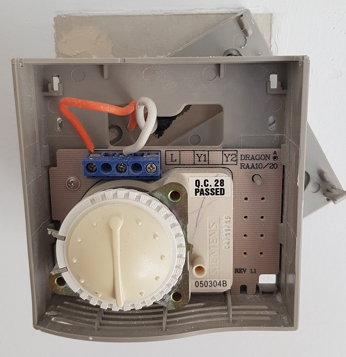 Siemens RAA20 cablage.png, 957.31 kb, 711 x 733