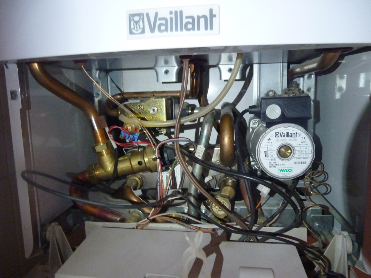Газовый котёл Vaillant Как самому поменять ручки управления плату и ЖК дисплей П