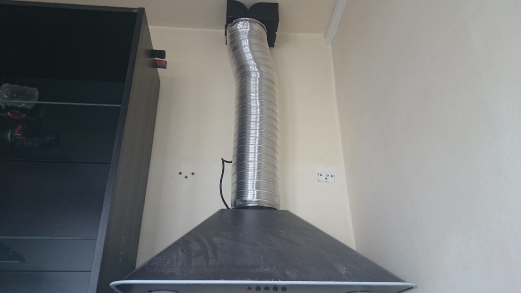 Raccordement de hotte a recyclage