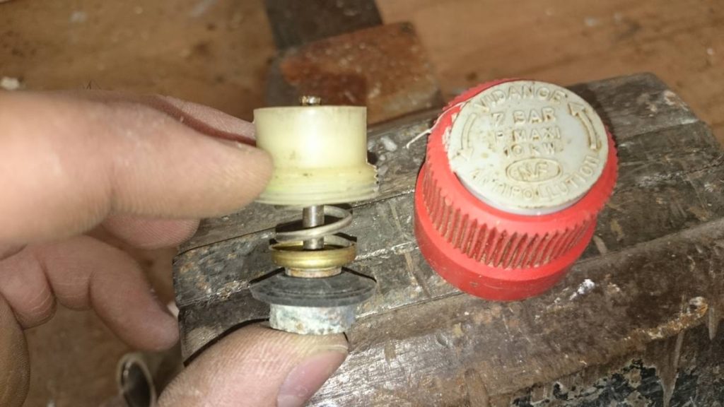 Mécanisme tenant la membrane