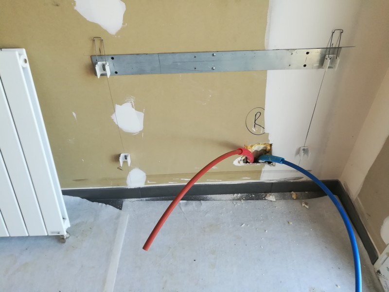 Fixation sur deux montants