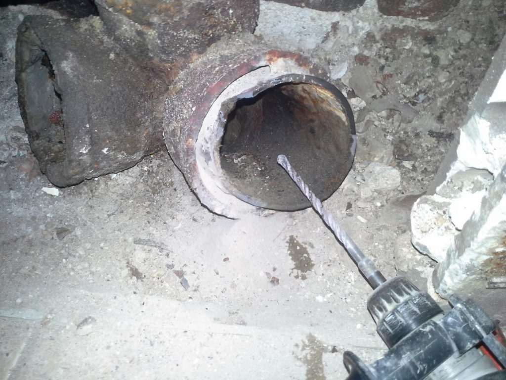 piocher au foret et perceuses