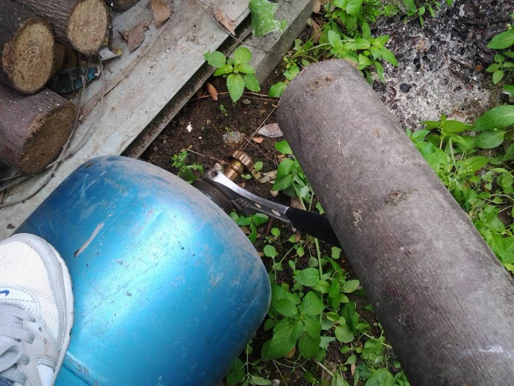 dévisser le robinet