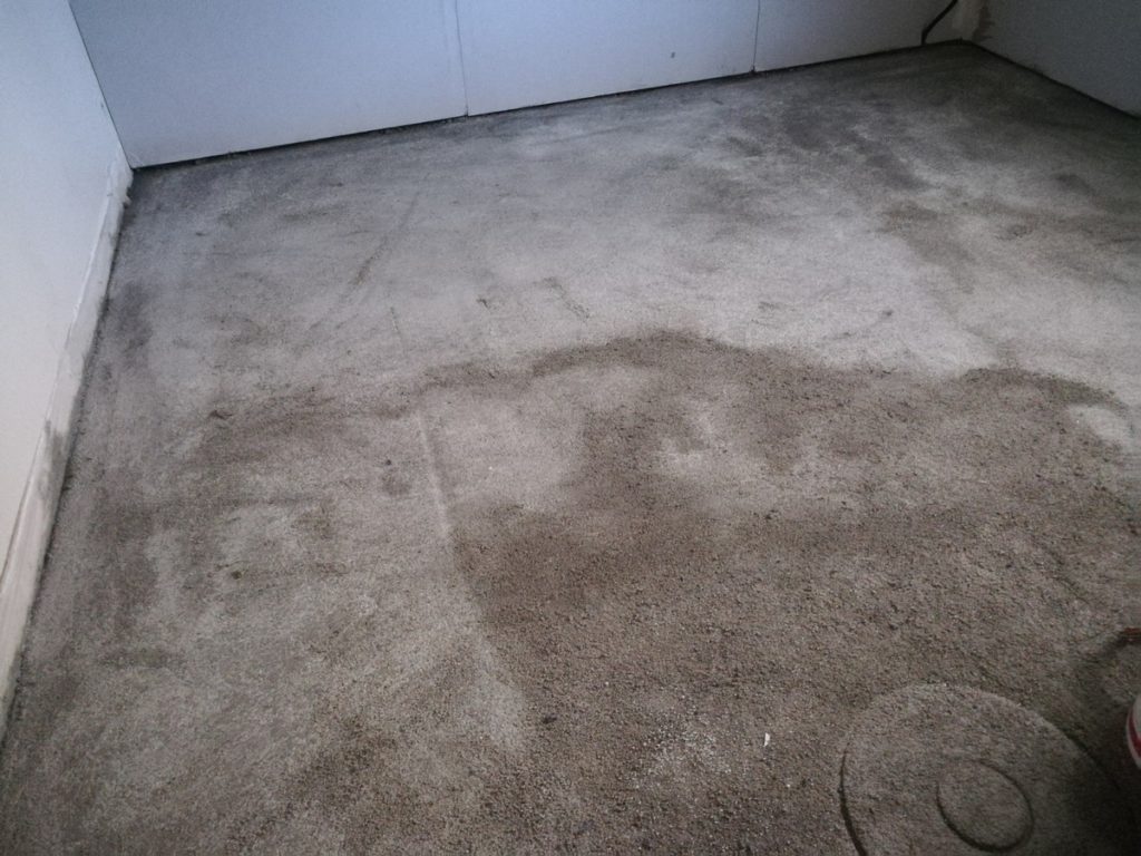 Vue du béton léger avant ragréage