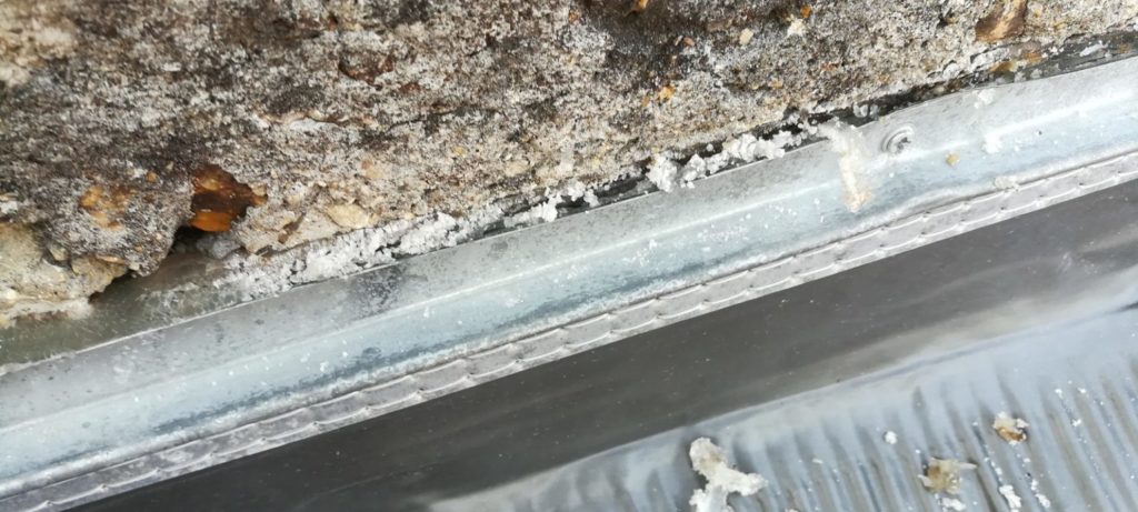 Joint silicone non étanche