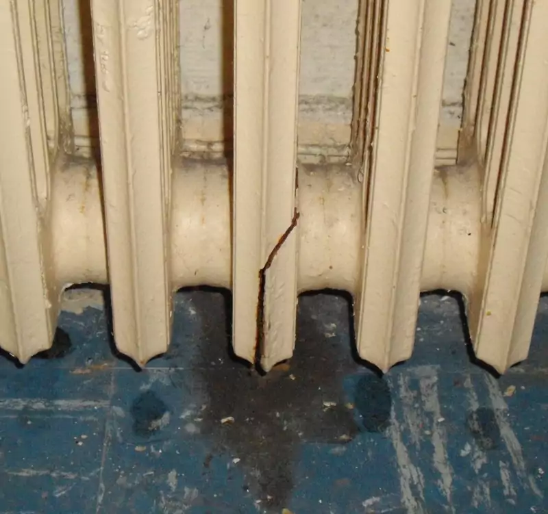 Radiateur cassé par le gel