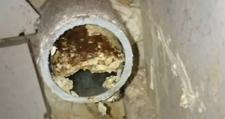 Canalisation PVC obstrué