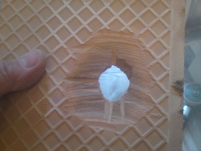 Percer carreau de faïence