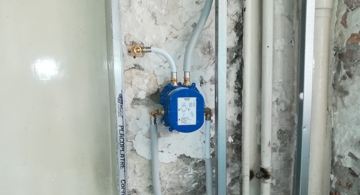 Robinet completement raccordé