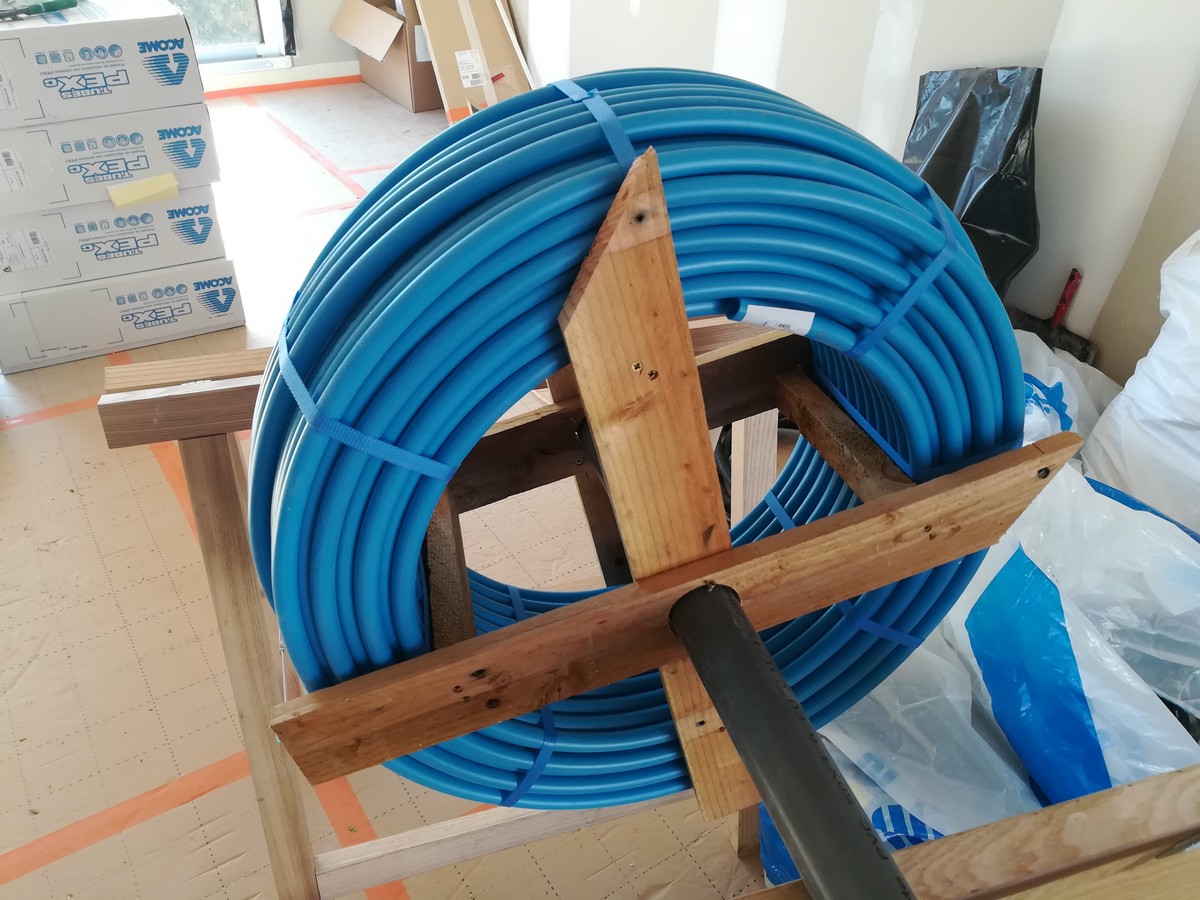 dérouleur de tuyaux PER artisanale