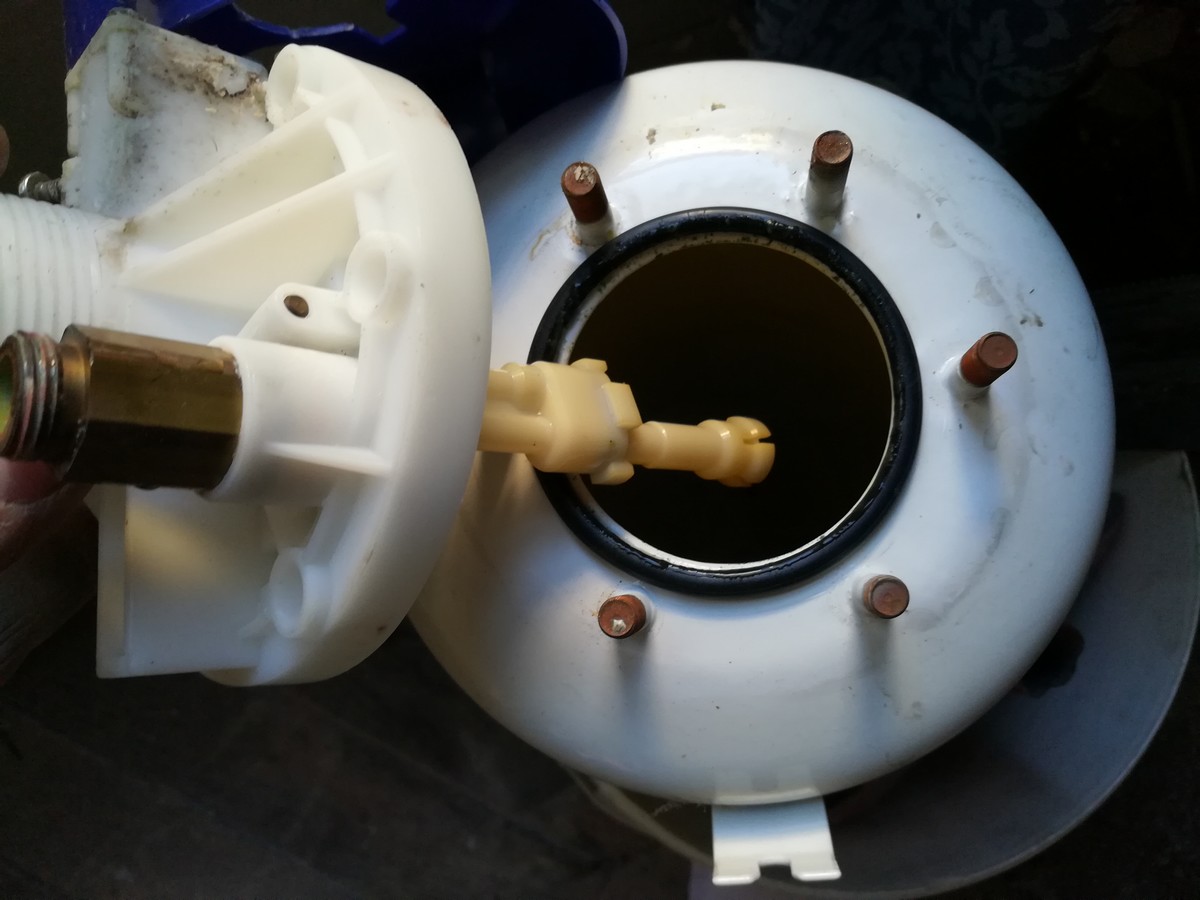 Démontage du reservoir sous pression